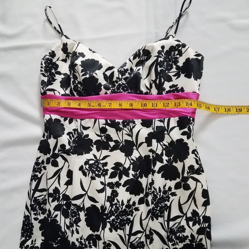 Beautiful Summer dress - Picture 7 of 14